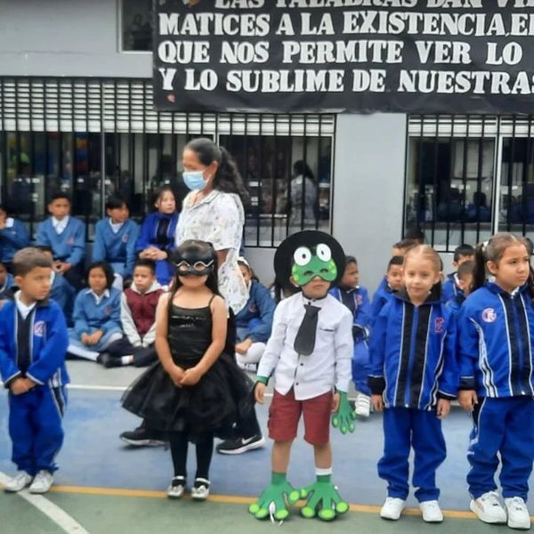 Estudiantes preescolar y primaria 