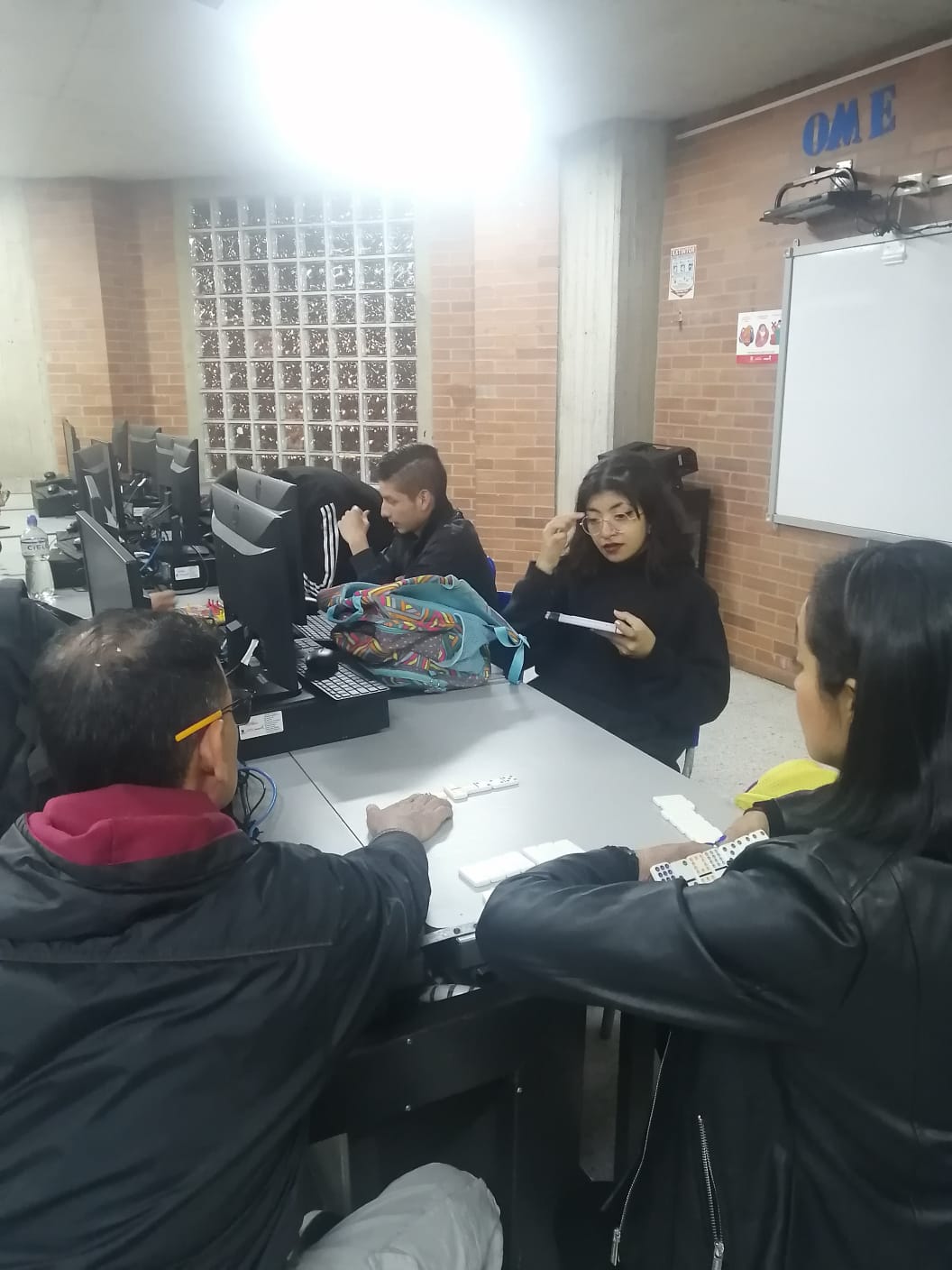 Conmemoración de la persona sorda-Lengua de señas